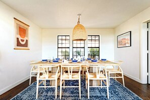 Dining - Stunning Views, Speakeasy Bar, Pool, Hot Tub, Sauna, Cold Plunge, Outdoor dining (Yucca Valley)