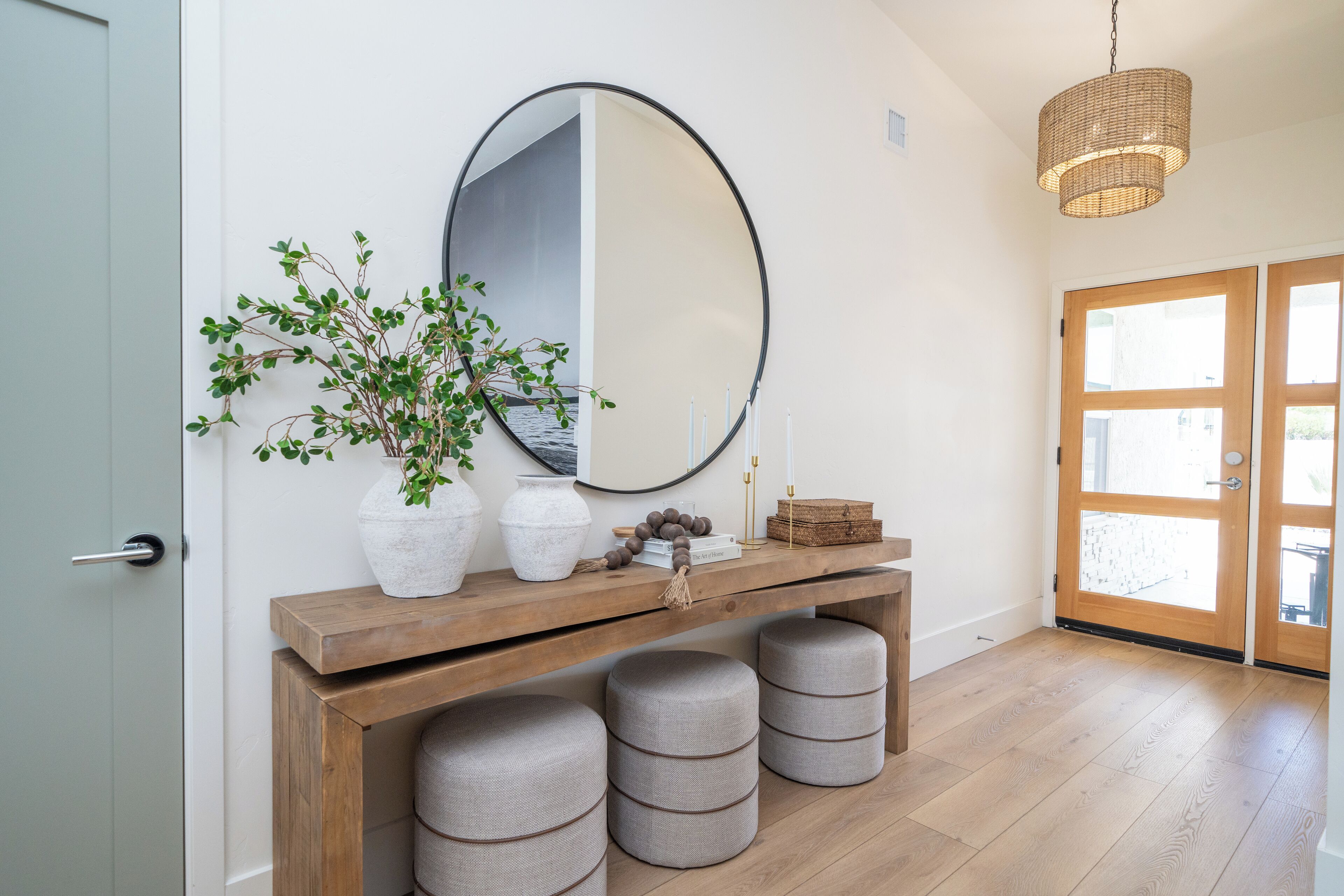 المنشأة من الداخل