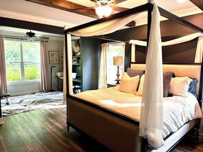 5 habitaciones, escritorio, cuna de viaje y wifi