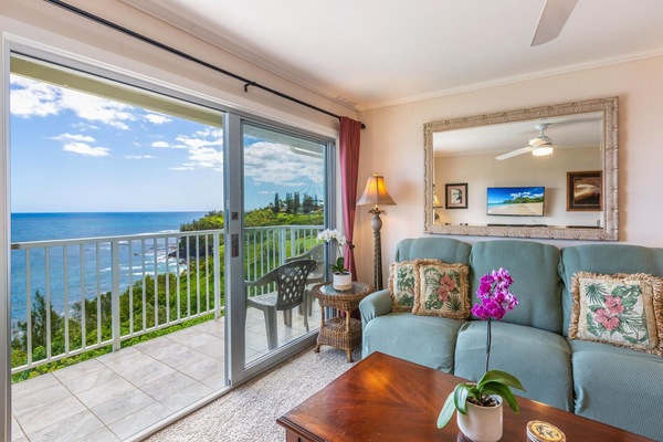 Condo, Multiple Beds, Balcony, Beach View (4303) | Living area