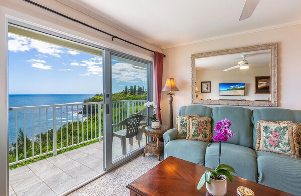 Appart'hôtel, plusieurs lits, balcon, vue plage (4303) | Coin séjour