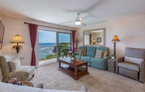 Condo, Multiple Beds, Balcony, Beach View (4303) | Living area