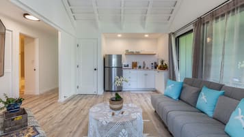 Condo, Multiple Beds, Balcony, Golf View (16 ) | Living area