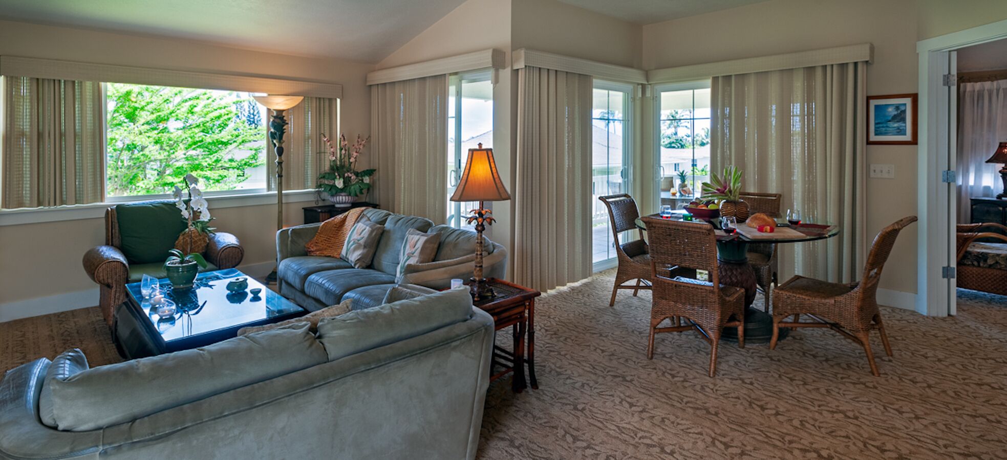 Condo, Multiple Beds, Hot Tub, Pool View (1322) | Living area