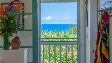 House, Multiple Beds, Patio, Ocean View (26) | Interior