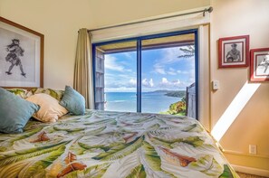 2 bedrooms, individually decorated, individually furnished, bed sheets
