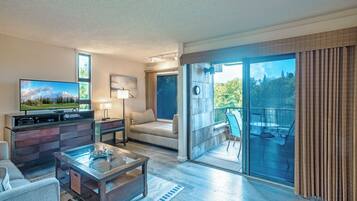 Condo, Multiple Beds, Balcony, Garden View (B4) | Living area