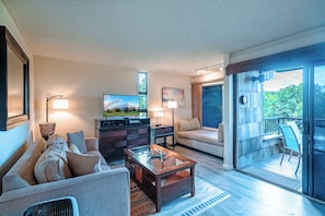 Condo, Multiple Beds, Balcony, Garden View (B4) | Living area