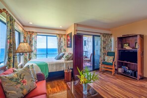 Condo, Plusieurs lits, patio, vue sur l’océan (A6) | 1 chambre, décor unique, ameublement unique, literie fournie