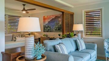 Condo, Multiple Beds, Hot Tub, Ocean View (C2) | Living area