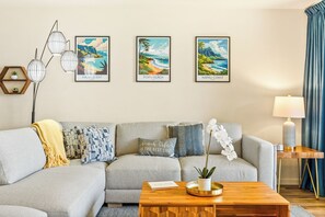 Appartement, Meerdere bedden, bubbelbad, uitzicht op zee (2106) | Woonruimte