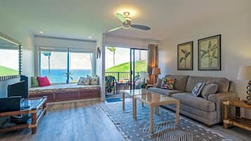 Appart'hÎtel, 1 grand lit et 1 canapé-lit, patio, vue océan ( B6) | Coin séjour
