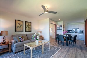 Condo, 1 Queen Bed with Sofa bed, Patio, Ocean View ( B6) | Living area