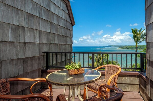 Lägenhet - 1 queensize-säng - balkong - havsutsikt (E10) | Restaurang utomhus