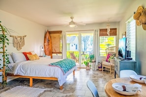 Condo, 1 Queen Bed, Balcony, Ocean View ( 17) | 1 bedroom, individually decorated, individually furnished, bed sheets