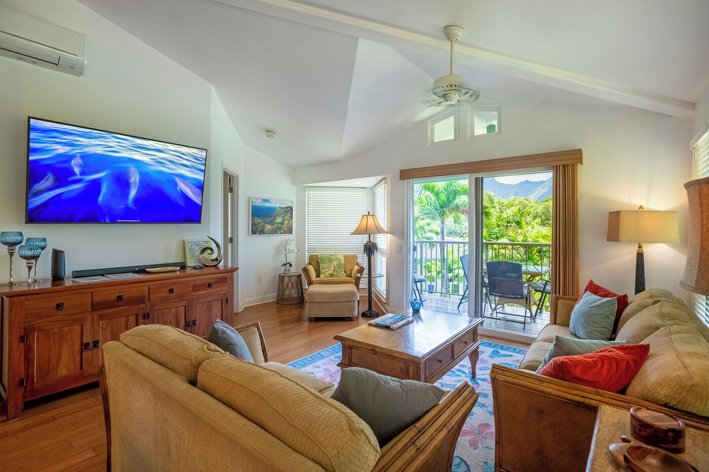 House, Multiple Beds, Hot Tub, Garden View (40) | Living area