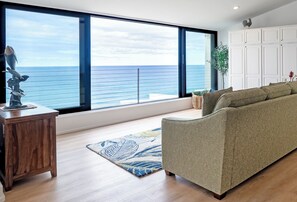 Condo, Multiple Beds, Jetted Tub, Ocean View (405) | Living area - Puu Poa 405 (Princeville)