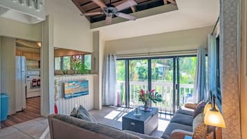 Condo, Multiple Beds, Kitchen, Garden View (204A) | Living area