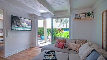 Condo, Multiple Beds, Patio, Garden View ( 2C) | Living area