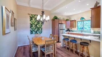 Condo, Berbilang Katil, Patio, Garden View (25A) | Tempat makan