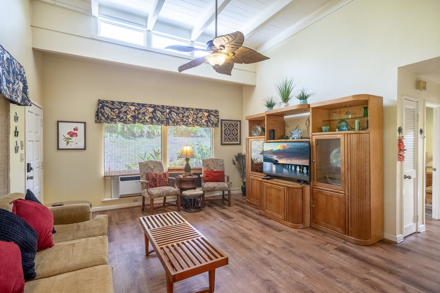 Condo, Multiple Beds, Patio, Garden View (25A) | Living area