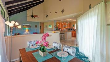 Condo, Multiple Beds, Patio, Garden View (23) | Dining