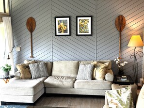 Condo, Multiple Beds, Patio, Garden View (23) | Living area