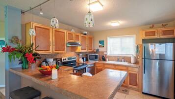 Condo, Multiple Beds, Patio, Garden View (23) | Private kitchen