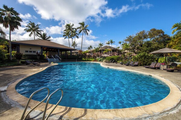 Outdoor pool - Mauna Kai 5B (Princeville)
