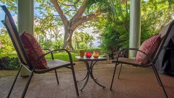 Condo, Multiple Beds, Patio, Garden View (21D) | Property grounds