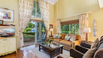 Condo, Multiple Beds, Patio, Garden View (21D) | Living area
