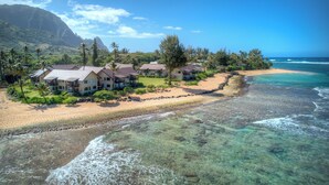 On the beach - Hanalei Colony Resort I-2 (Hanalei)
