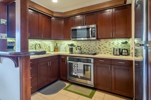 Condo, Berbilang Katil, Hot Tub, Ocean View ( I-2) | Dapur peribadi | Pembancuh kopi/teh 
