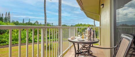 Condo, Multiple Beds, Balcony, Ocean View (1201) | Property grounds