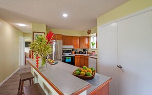 Appart'hôtel, plusieurs lits, balcon, vue océan (1201) | Cuisine privée