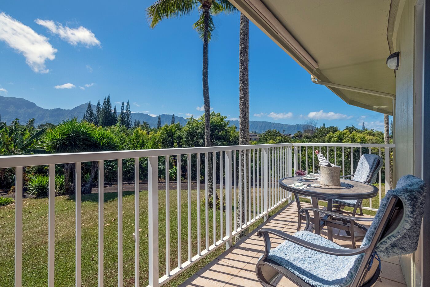 Apartamento, varias camas, balcón, vistas al mar (1201) | Jardines del alojamiento