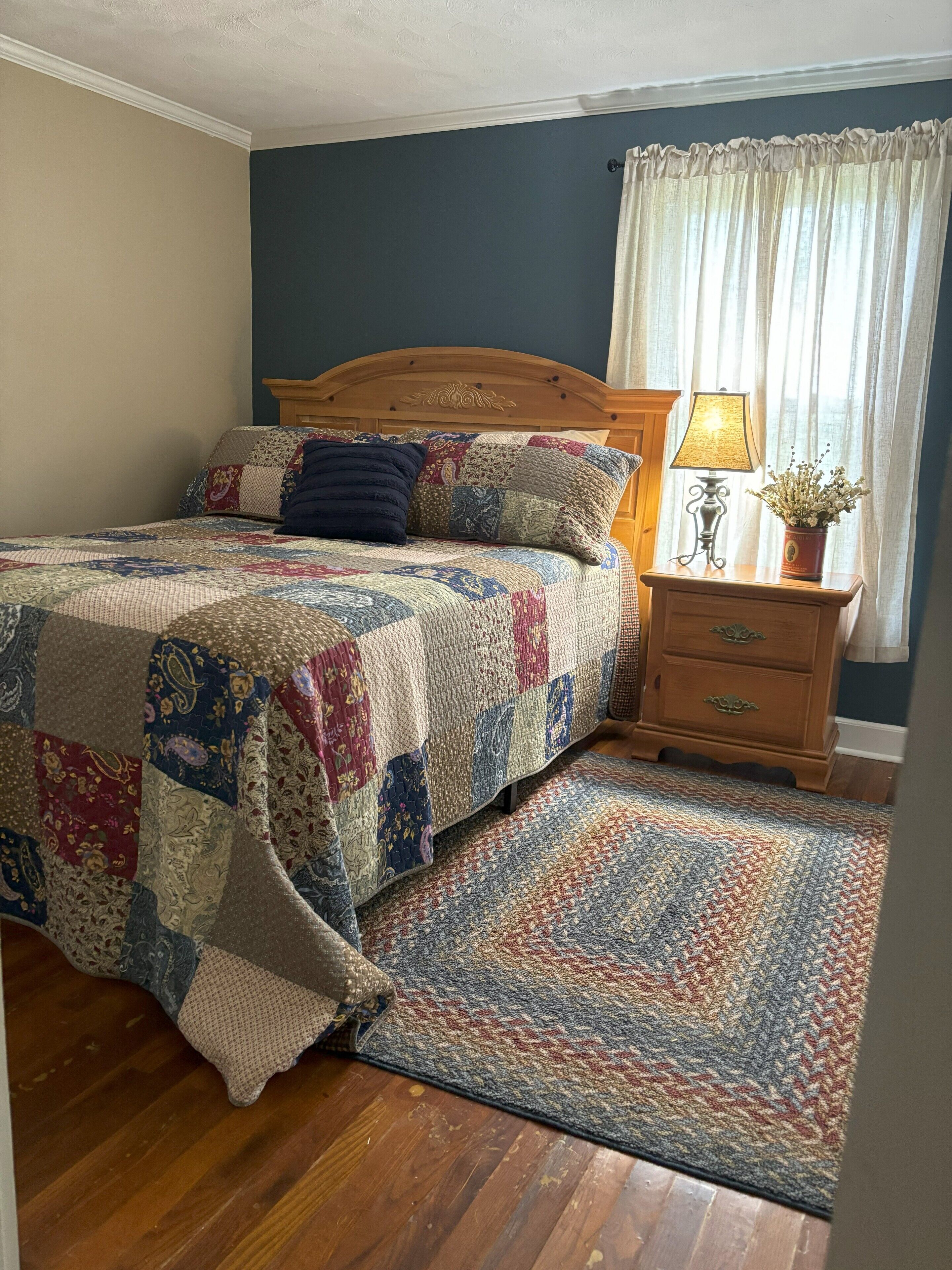 3 bedrooms, desk, iron/ironing board, WiFi