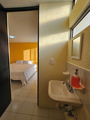 4 bedrooms, iron/ironing board, WiFi - Beautiful family home, ideal for groups or large families. (Tehuacán)