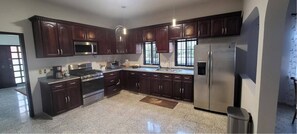 Fridge, microwave, oven, stovetop - La - China (El Progreso)