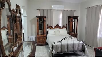 3 quartos, ferros/tábuas de passar roupa, Wi-Fi de cortesia