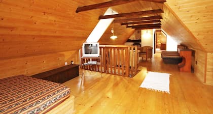 Belle maison de vacances privée pour 6 personnes avec bain à remous, WIFI, TV et parking