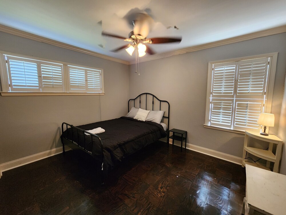 3bedroom House in City in the Park, DFW, DAL, Nestled Suburb of Dallas