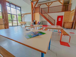 Interior - Group Gîte - 69 people (MERY SUR SEINE)