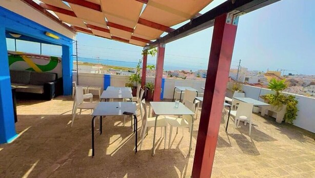 Rooftop terrace - Lagos Central Hostel (Lagos)