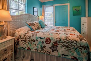 2 bedrooms, desk, iron/ironing board, free WiFi