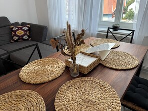 Exclusive Apartment | 3 bedrooms, premium bedding, Select Comfort beds, desk - 4 room cosy holiday apartment contactles (Gehrden)