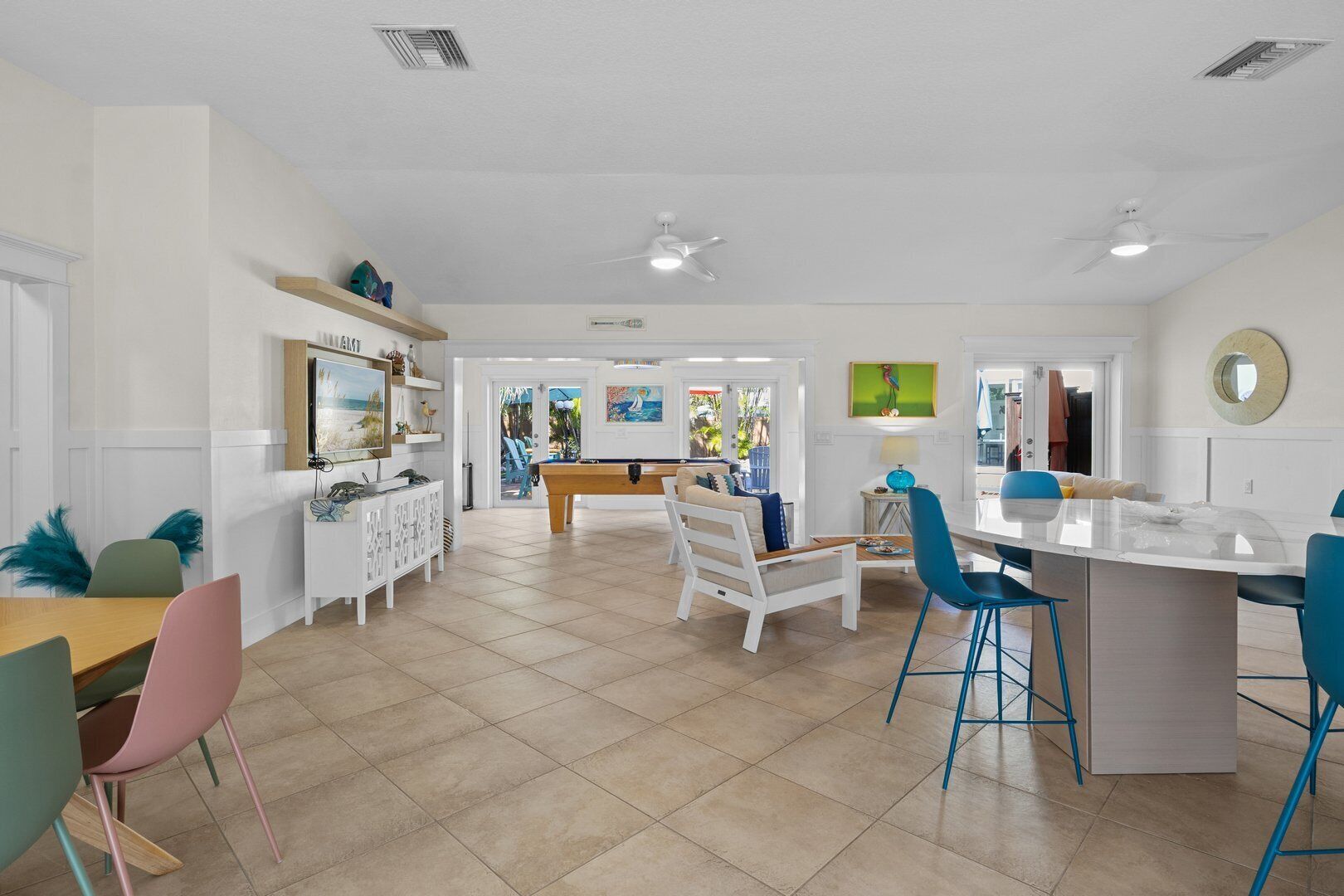 المنشأة من الداخل