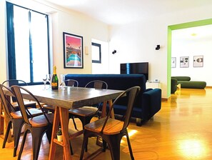 Dining - 100sqm of design close to Palais/Beach/Restaurants (Cannes)