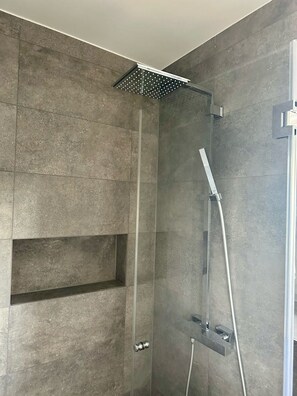 Dusche, Haartrockner