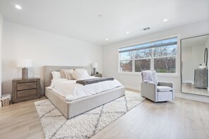 3 makuuhuonetta, silitysrauta/-lauta, vauvan matkasänky, ilmainen Wi-Fi